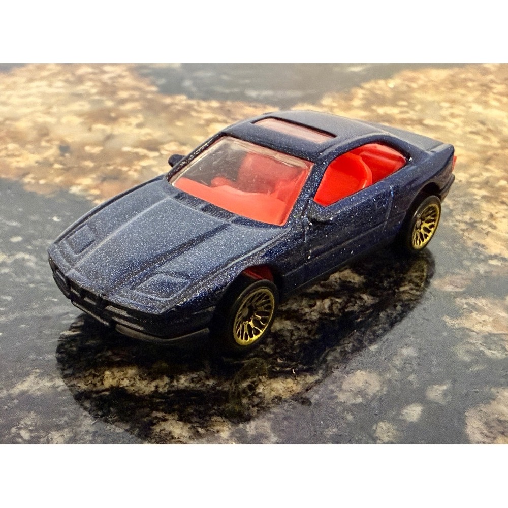 Hot Wheels 1998 BMW 850i Dark Blue Diecast Car Red Interior Gold Wheels
